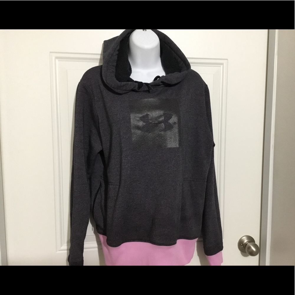 Under Armour Sweatshirt